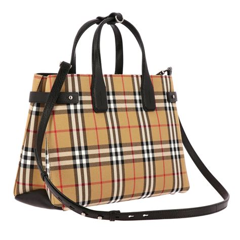 burberry cape with logo|borsa burberry donna firmata.